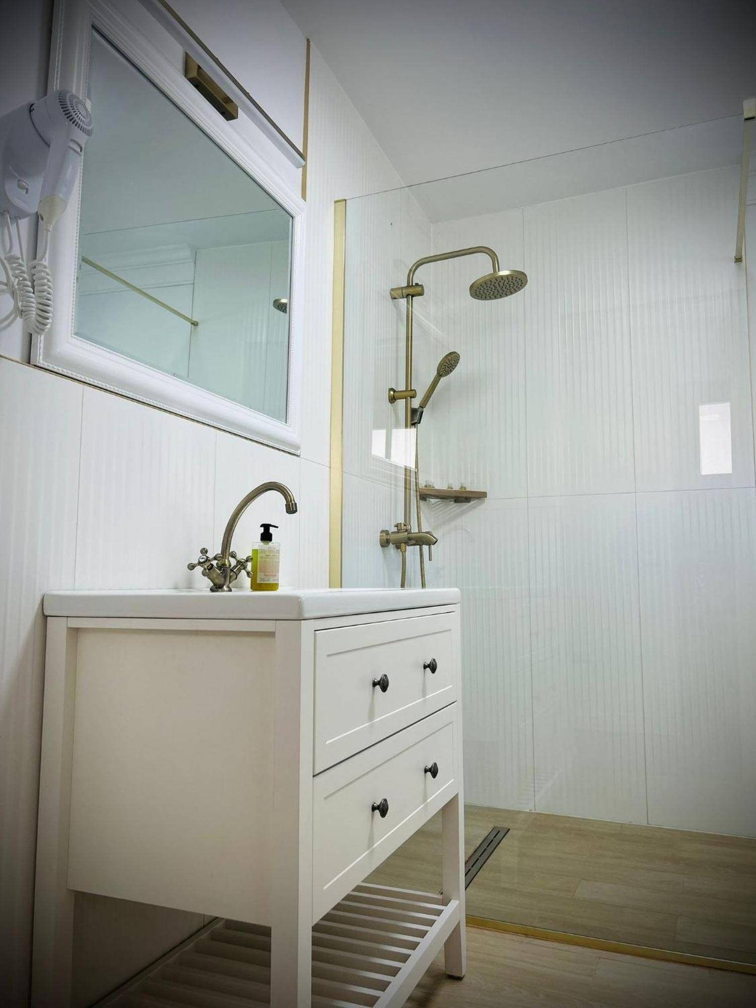 The Corner House Apartment ฮูเนโดอารา ภายนอก รูปภาพ