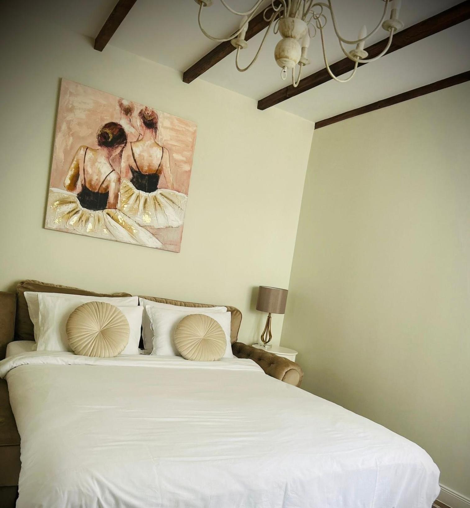 The Corner House Apartment ฮูเนโดอารา ภายนอก รูปภาพ